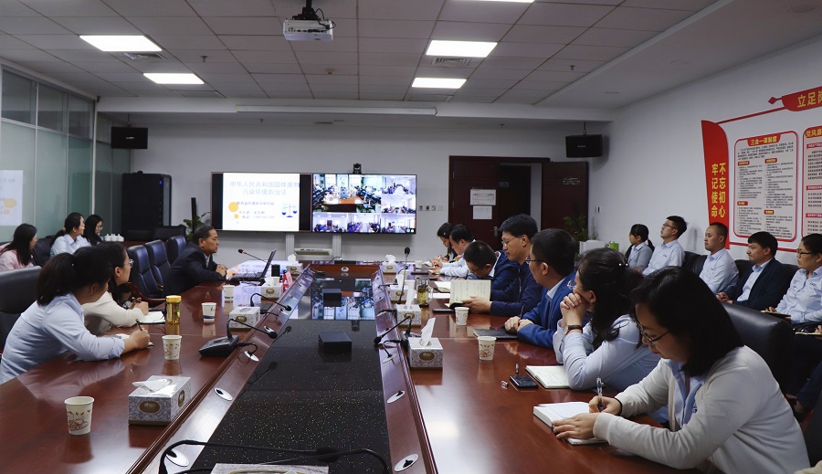 1600908560653843JtN6.jpg 三秦環保股份公司開展固體廢物污染環境防治法培訓.jpg