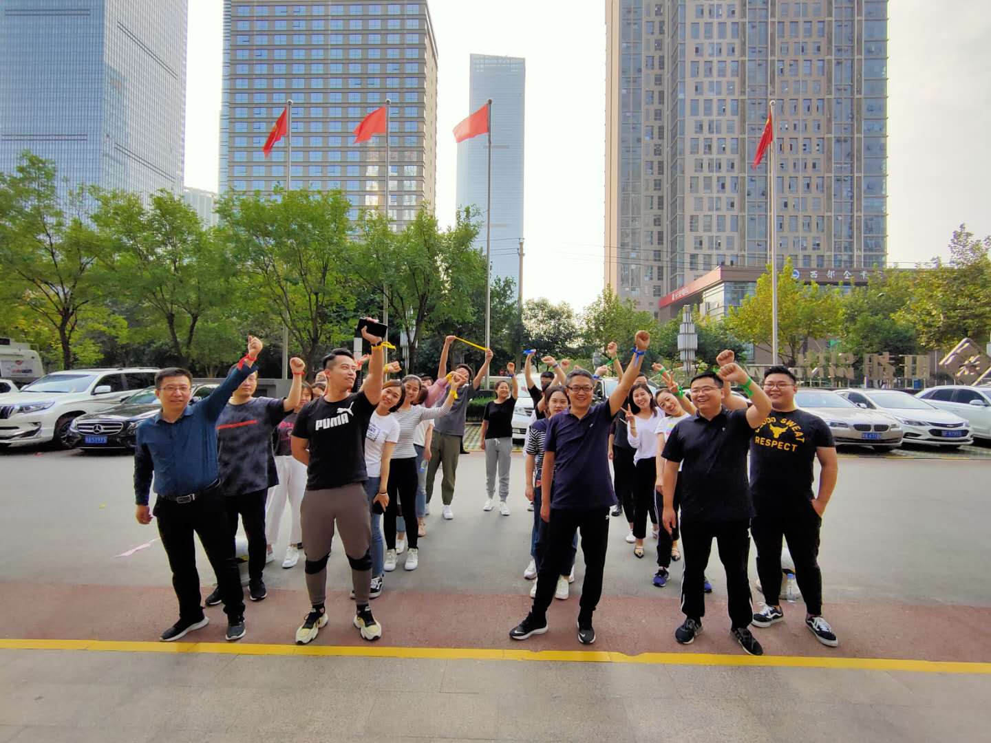 1601424627900547cQmh.jpg 1.jpg