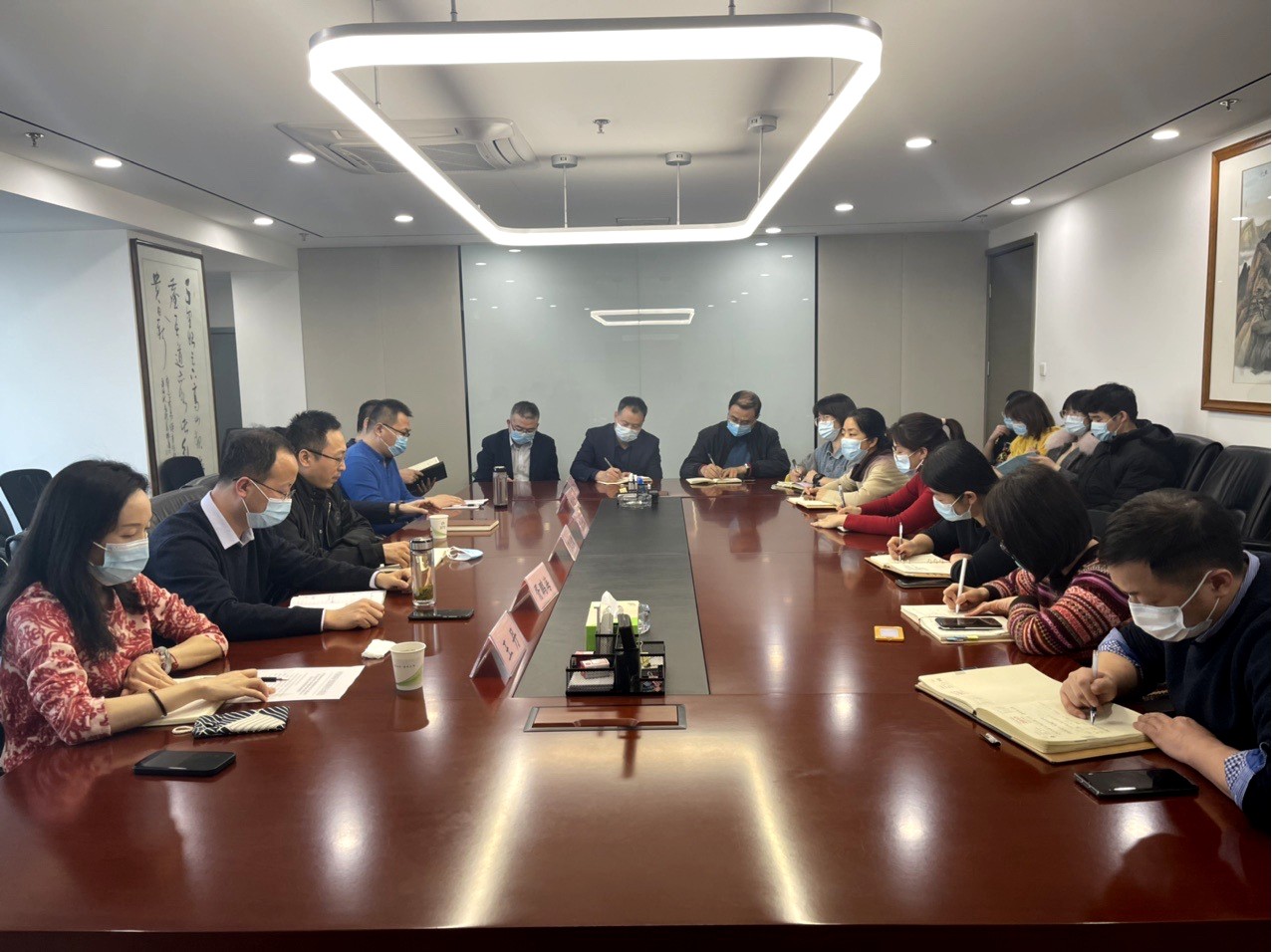 1612918979655478rsuT.jpg 中圣公司傳達集團公司安全環保專題會議精神.jpg