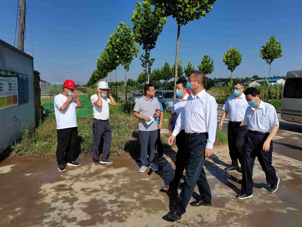 1628474893564911ShBE.jpg 寶雞市委副書記、市長楊廣亭到水環境公司寶雞蟠龍新區污水處理廠調研_副本.jpg