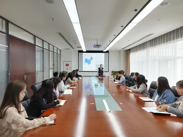 智信公司開展“珍愛生命 關愛健康”主題講座培訓_副本.jpg