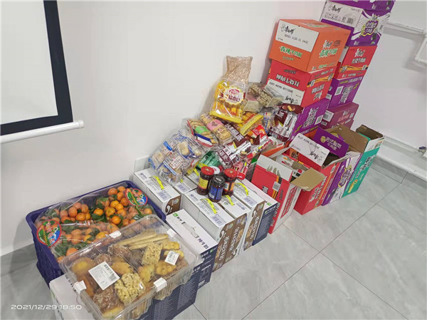 秦邦 應急食品購買.jpg