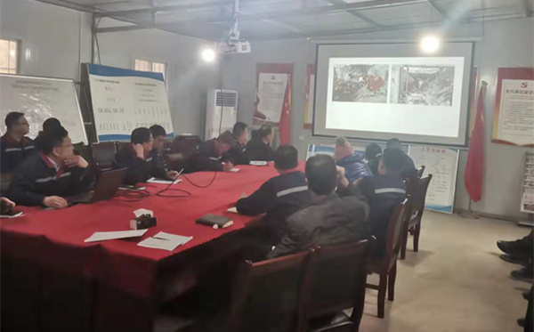 秦楓公司組織安全專題會議部署復工復產安全生產工作_副本.jpg